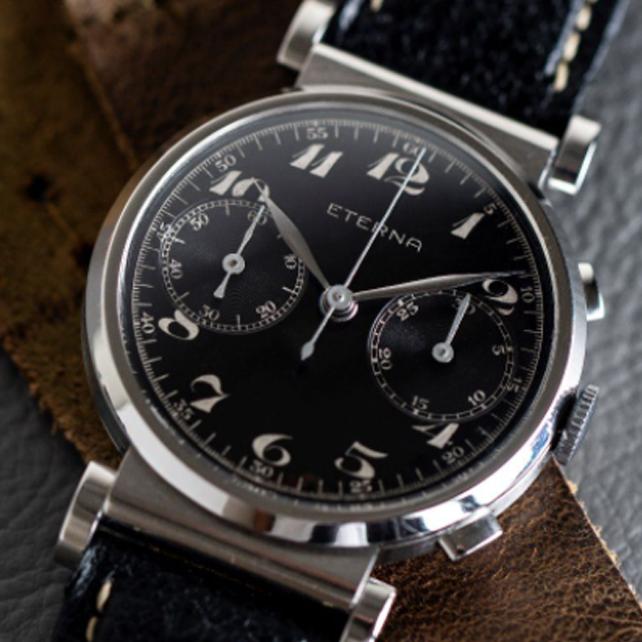 eterna-steel-chronograph-articulated-lugs-img-main5