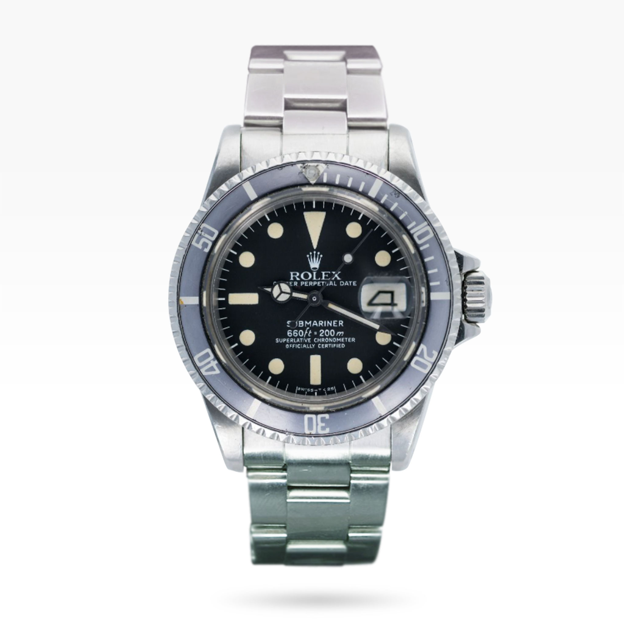 rolex submariner ref.1680 from 1979 with a blue-grey hue bezel