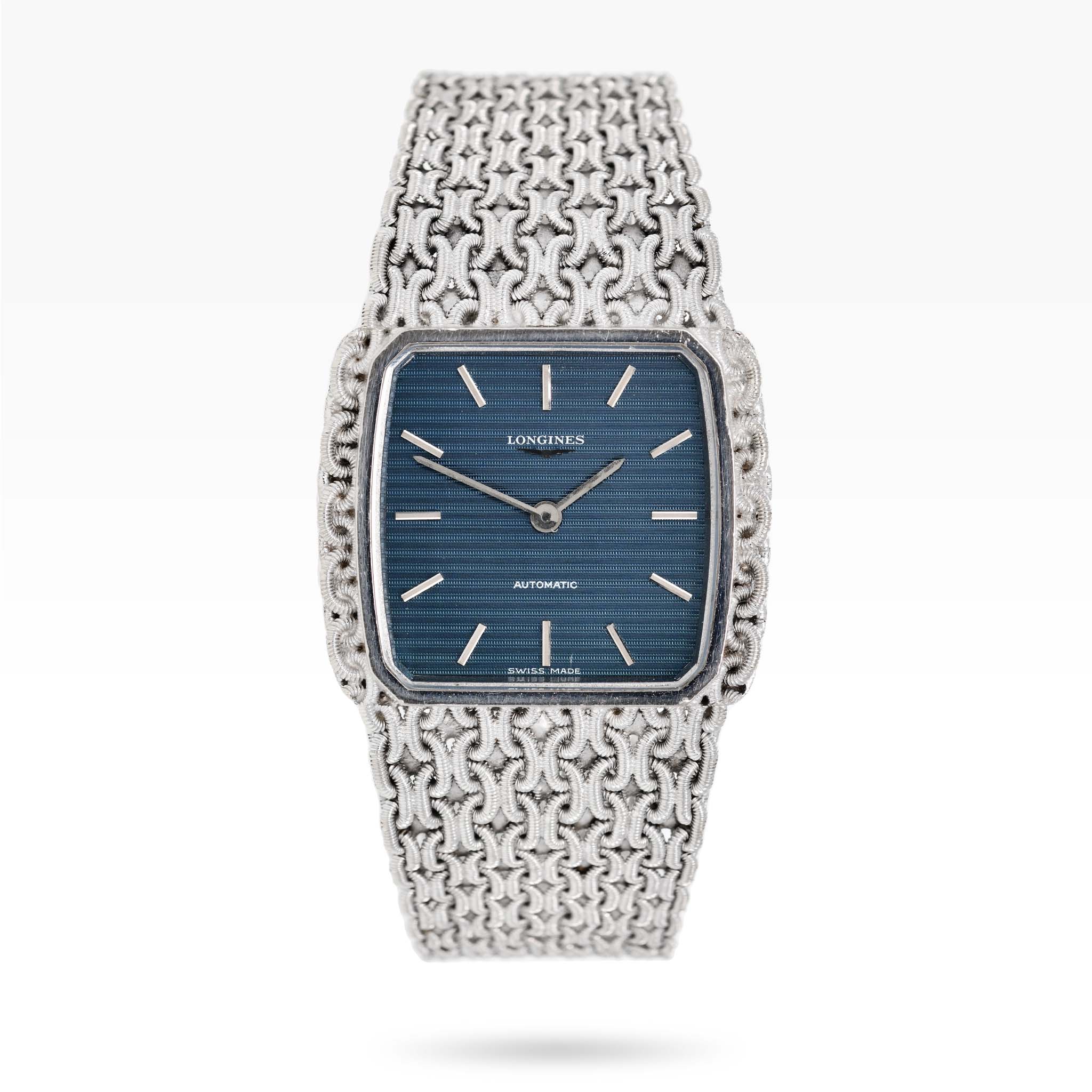 omega-mailchain-blue-dial-img-main1